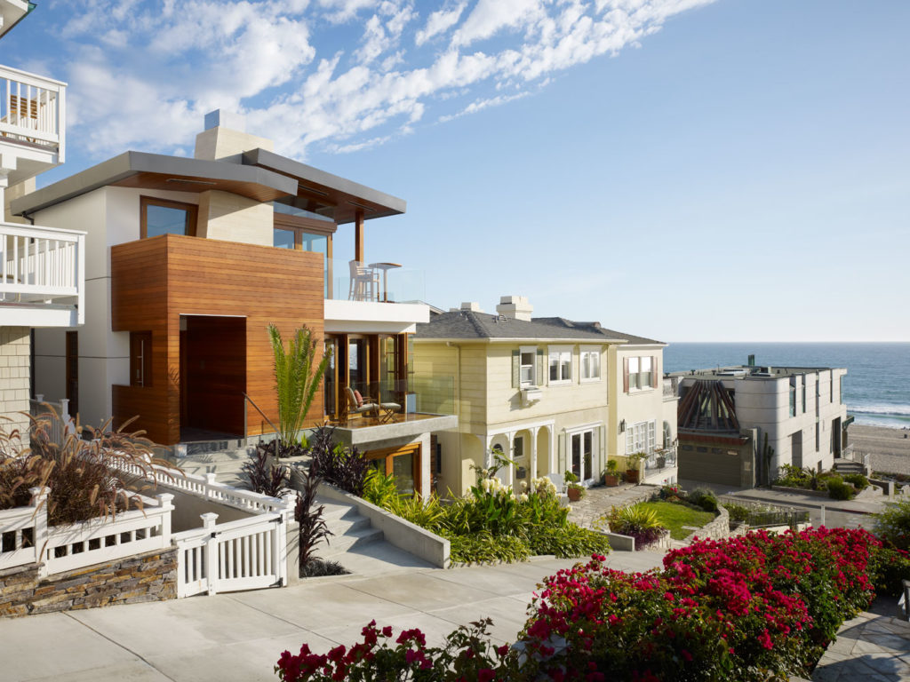 beautiful sunny home on stilts