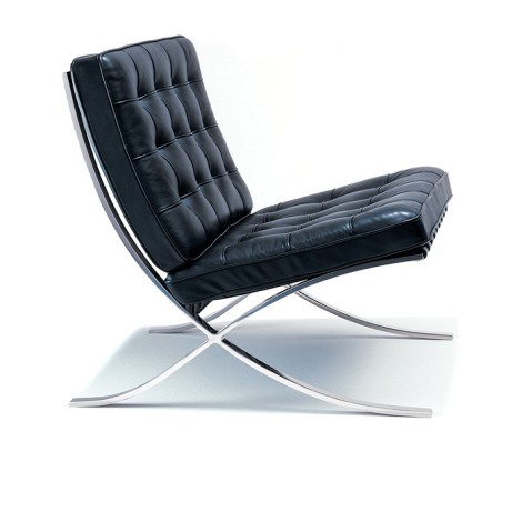 barcelona chair in chrome with black cushion