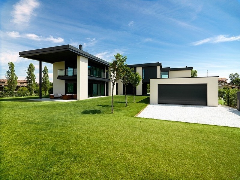 cubist modern home with modern features