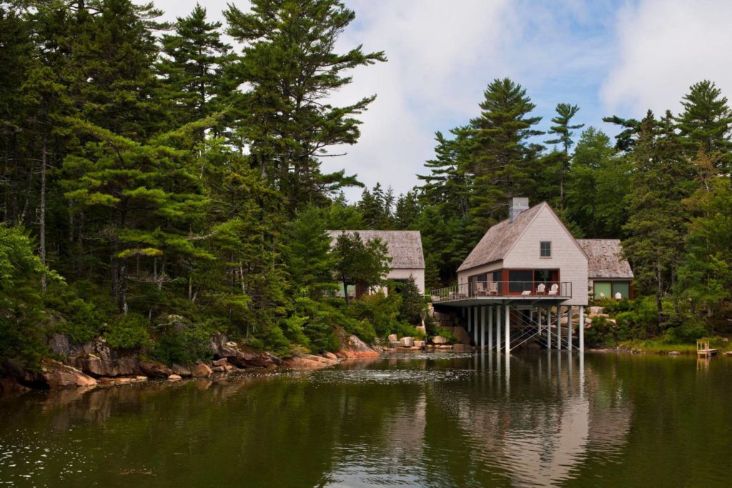 pond house on stilts