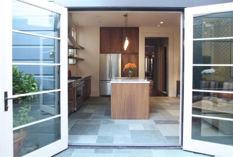 modern kitchen with yard accss