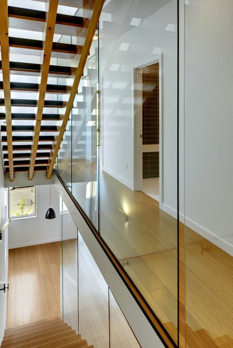 staircase glass railing