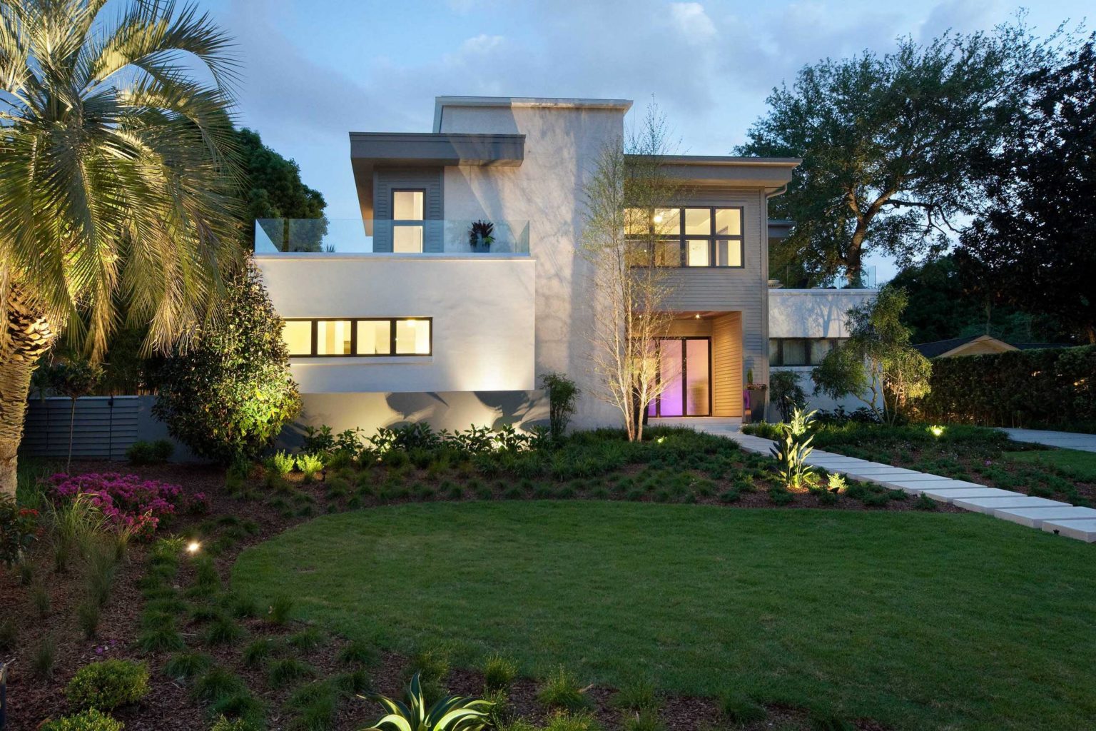 Own homes. Винтер парк, Флорида дом. Виллы с бассейном во Фло. Phil Kean Architecture. The Miwa House, an Award-winning Custom Home by Phil Kean Designs..