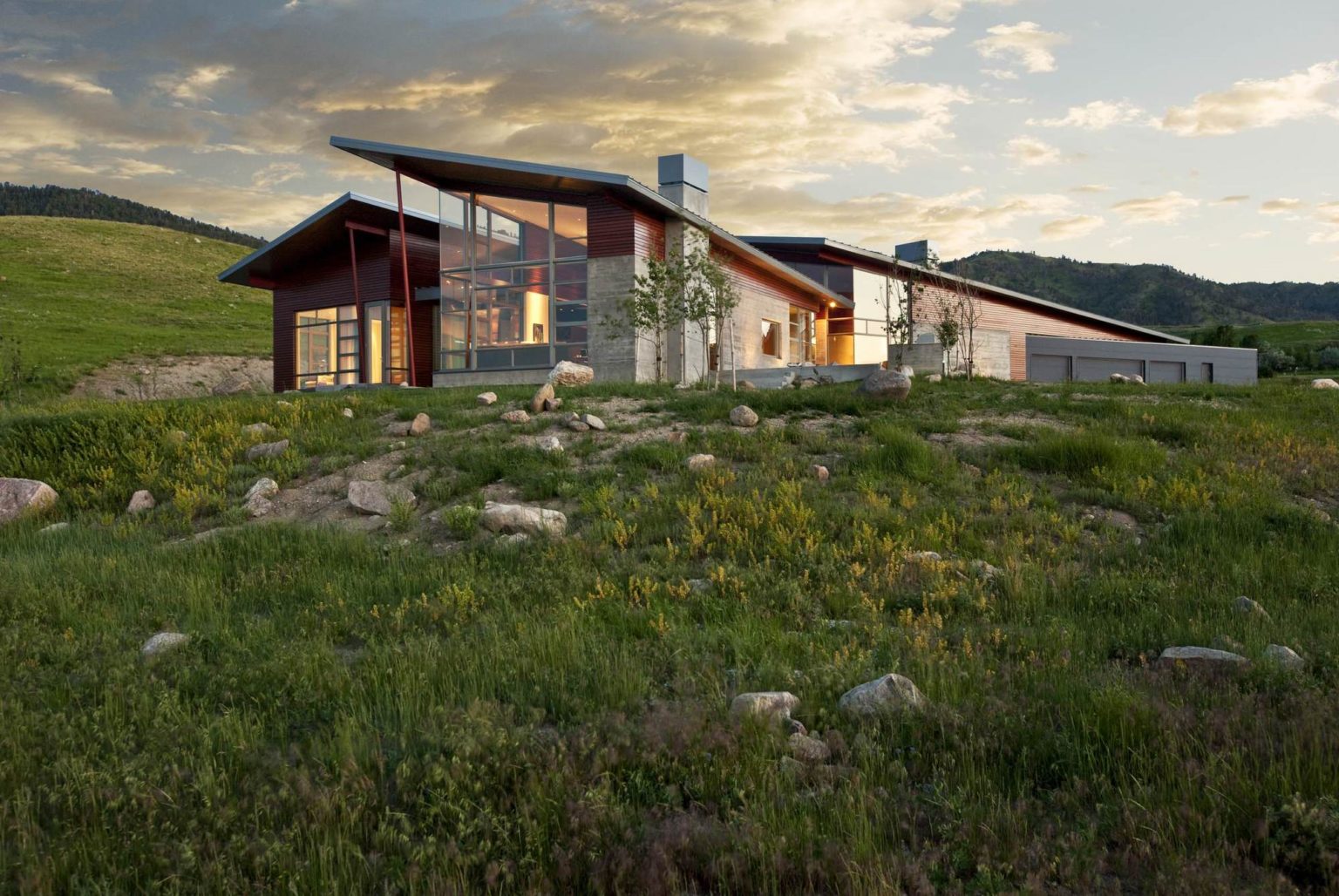 Secluded and Stylish House in the middle of nowhere, has style